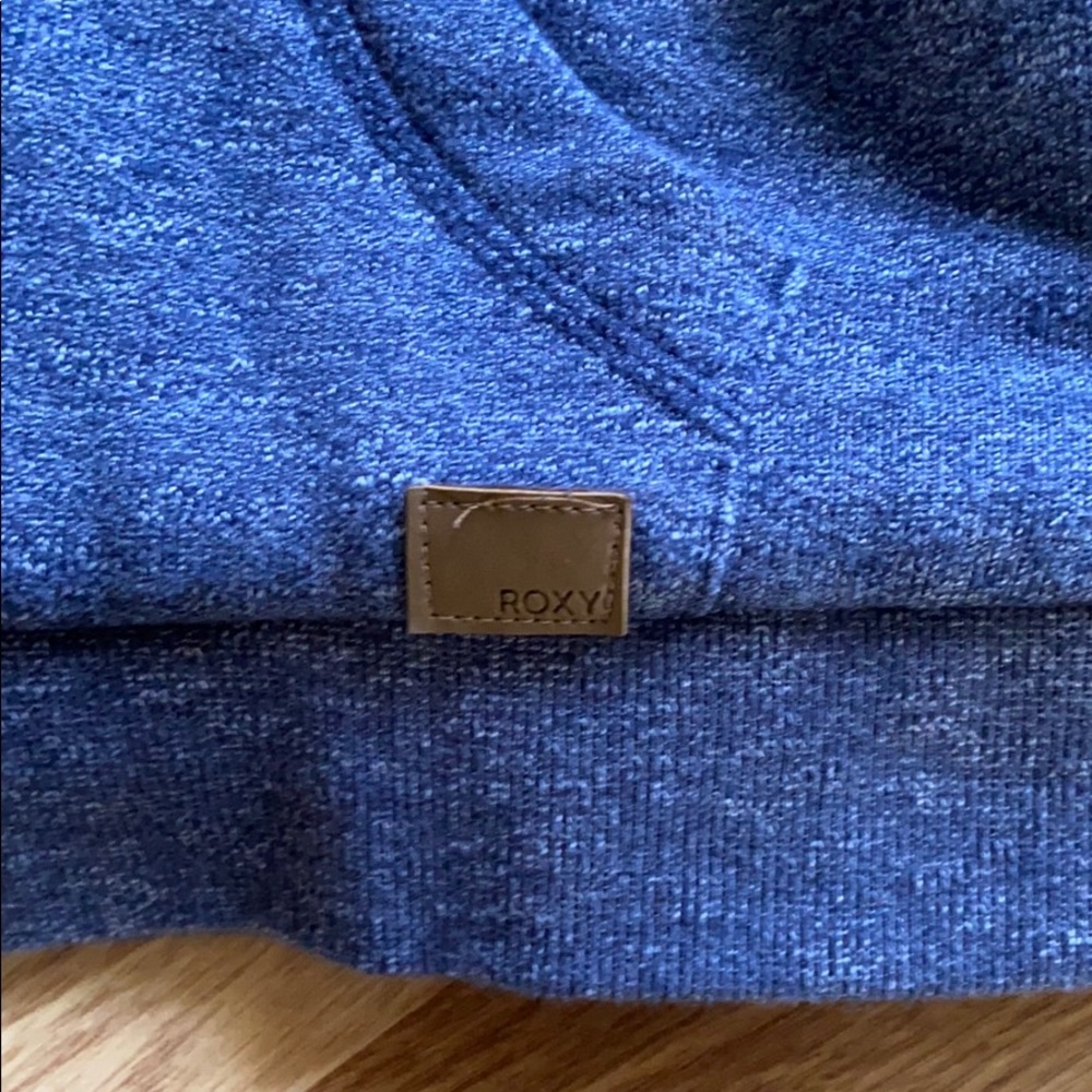Women’s Roxy Sweatshirt - Picture 2 of 4
